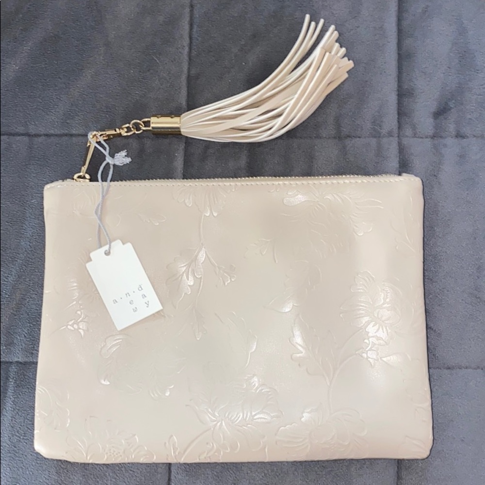 Wristlet